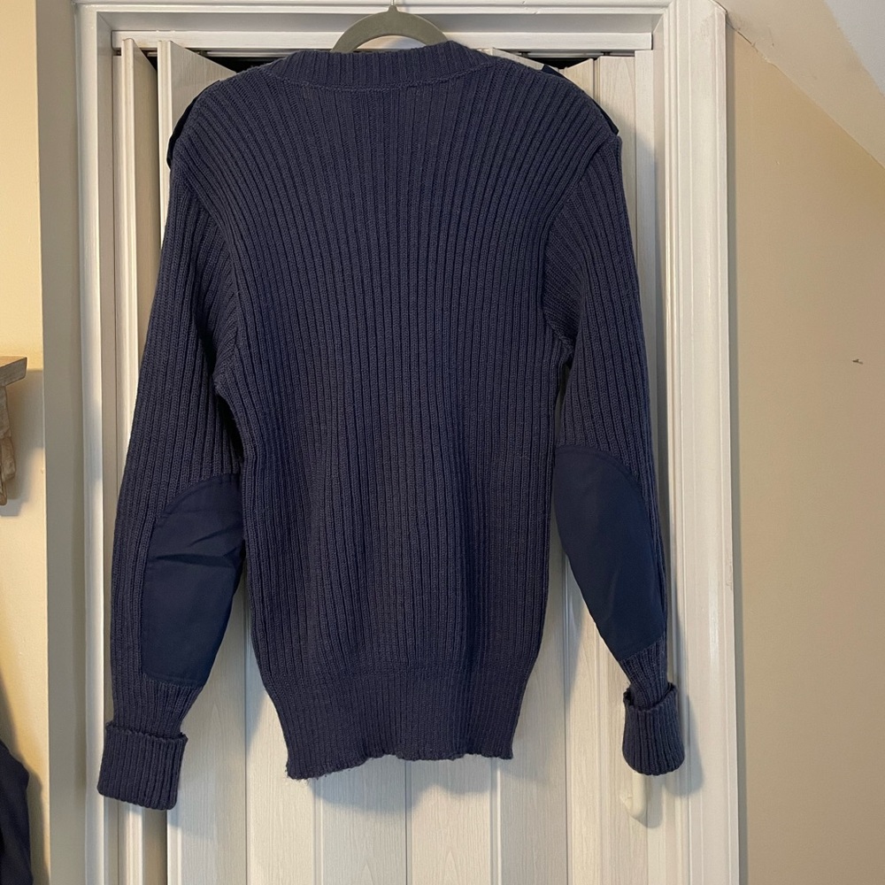 Citadel Vintage Men’s V Neck Navy Blue Sweater. Like New! - Picture 3 of 9